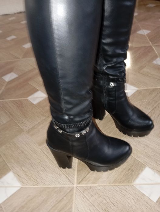 Зимові сапожки на тракторній подошві