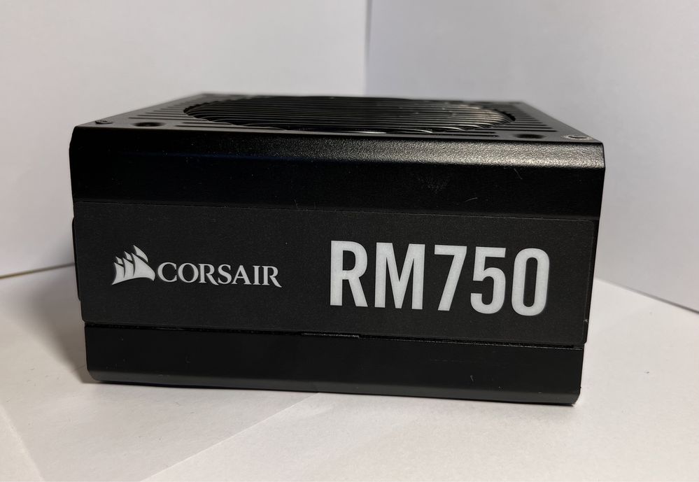 Zasilacz Corsair RM750