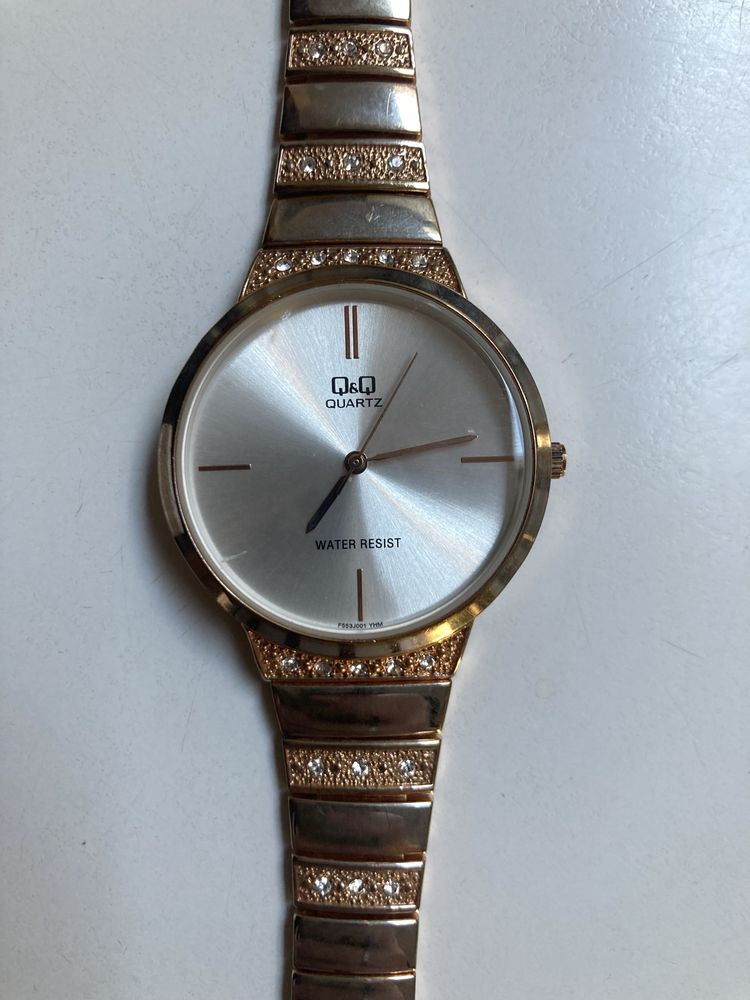 Zegarek damski Q&Q F553-010
