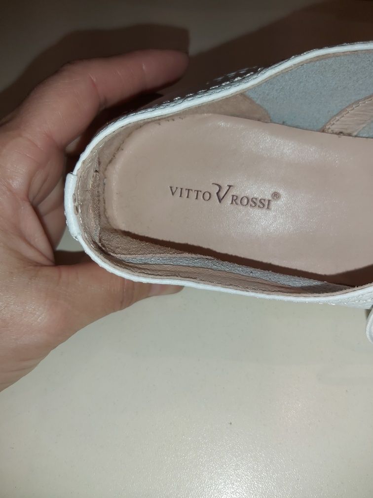 Літні шкіряні туфлі Vito Rossi р.40