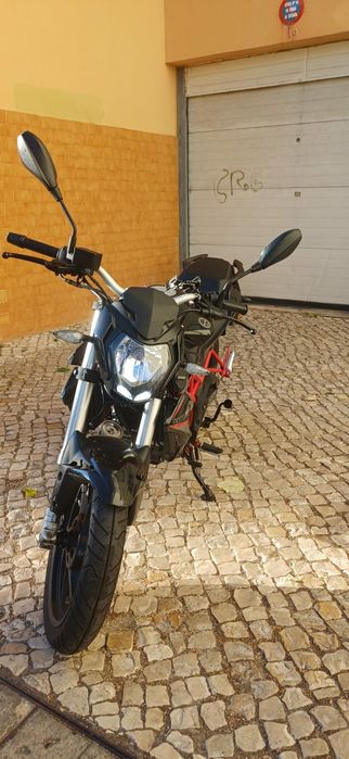 Mota Benelli BN 125