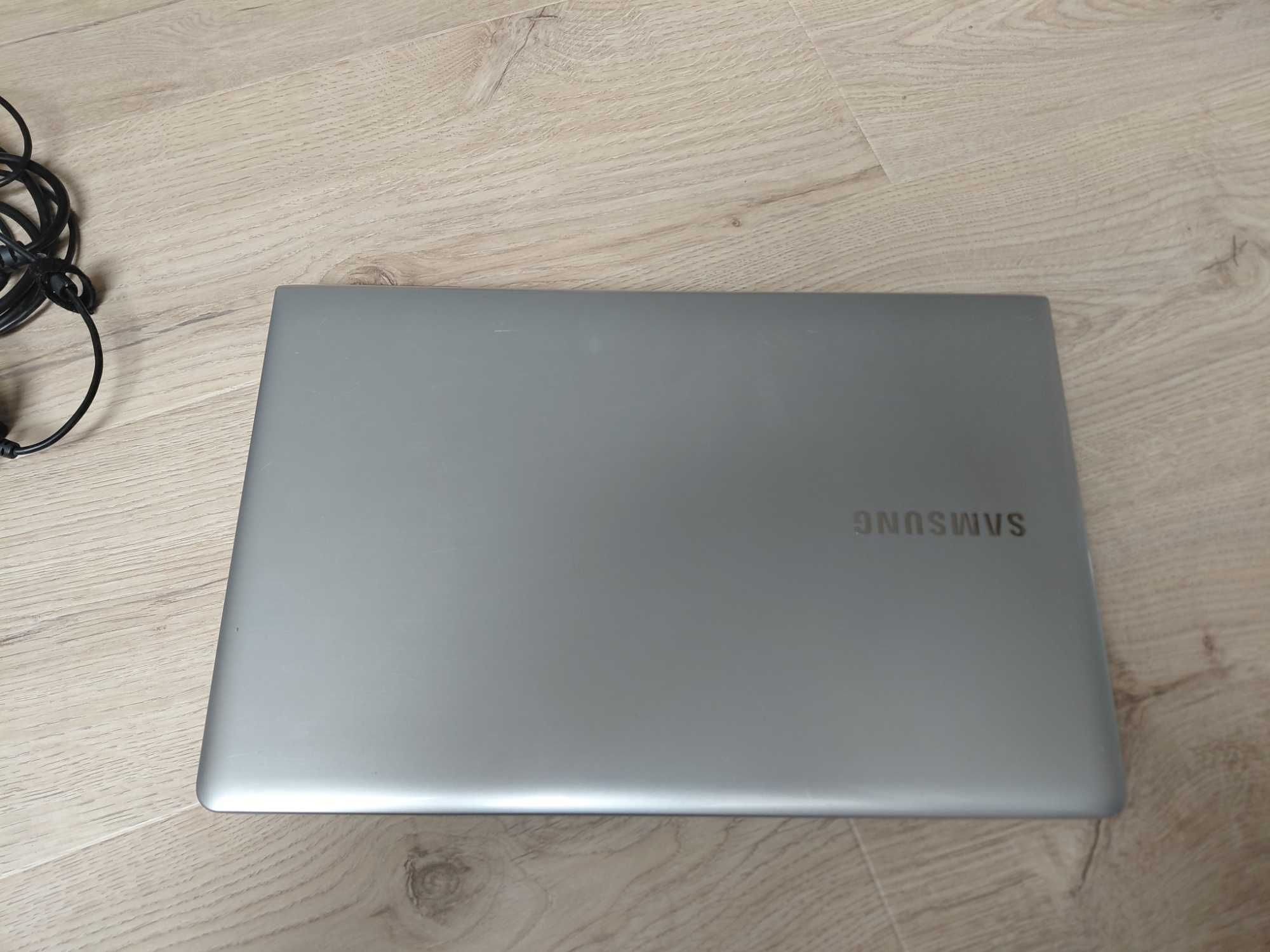 Laptop Samsung Notebook NP270E5E Intel Pentium