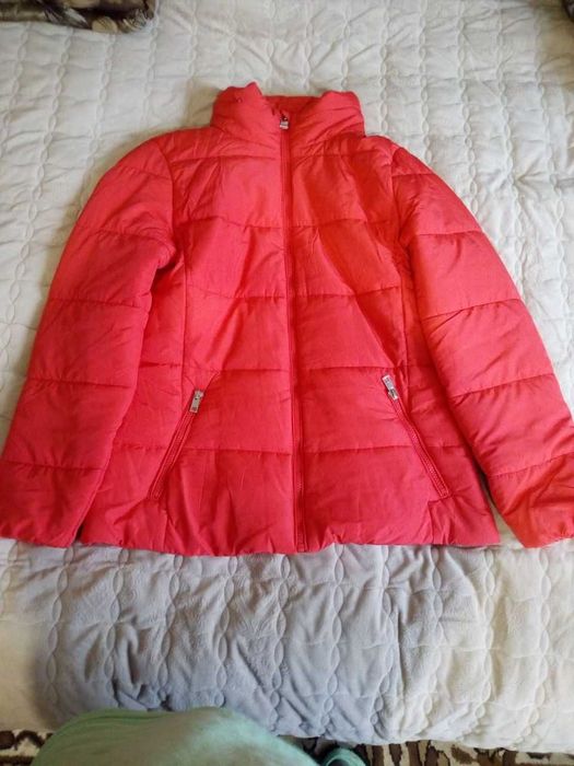 Осіння курточка, розмір 38 (М)