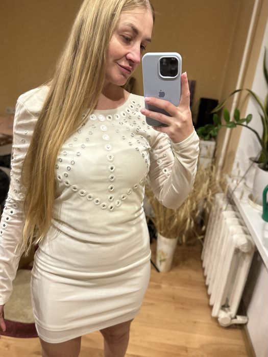 Біле плаття з вставками