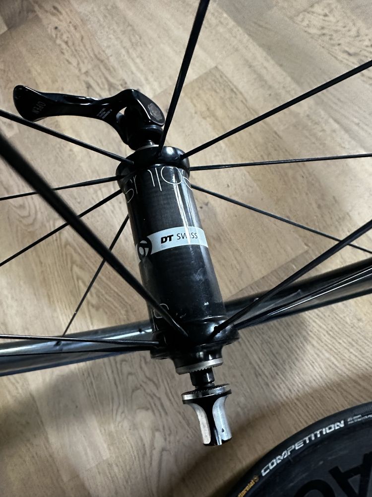 Koła Bontrager Aeolus 7 Carbon - jak nowe