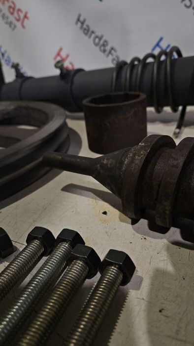 Пресс для брикет. Рабочая часть.