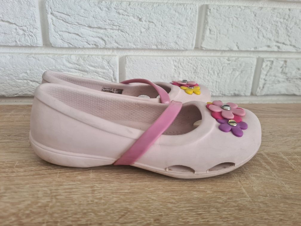 Buty dziewczęce Crocs rozm. 28