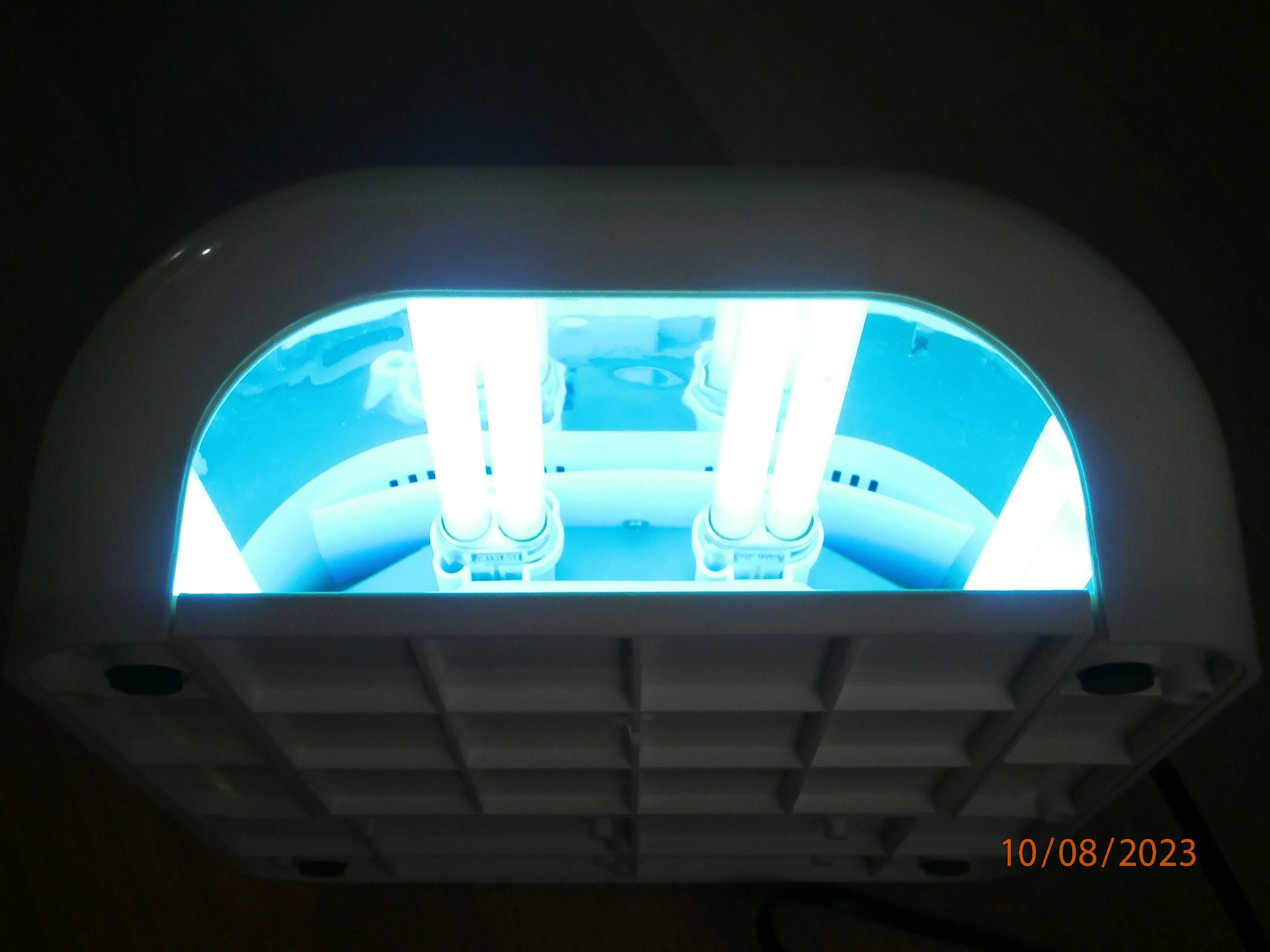 Lampa UV do utwardzania żelu .