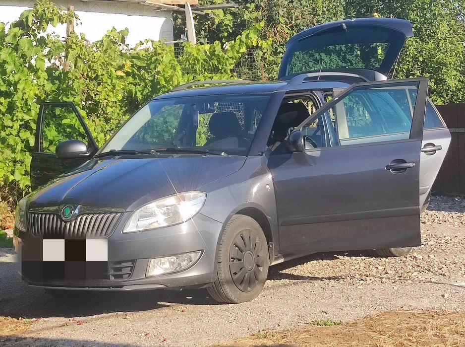 Продам Skoda Fabia 2012
