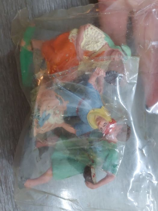 Bonecos presépio selados