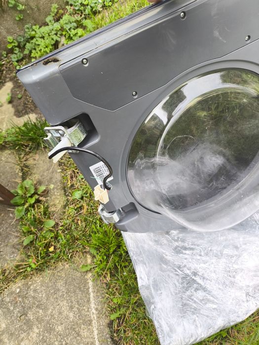 Sprzedam drzwiczki do pralki Ariston