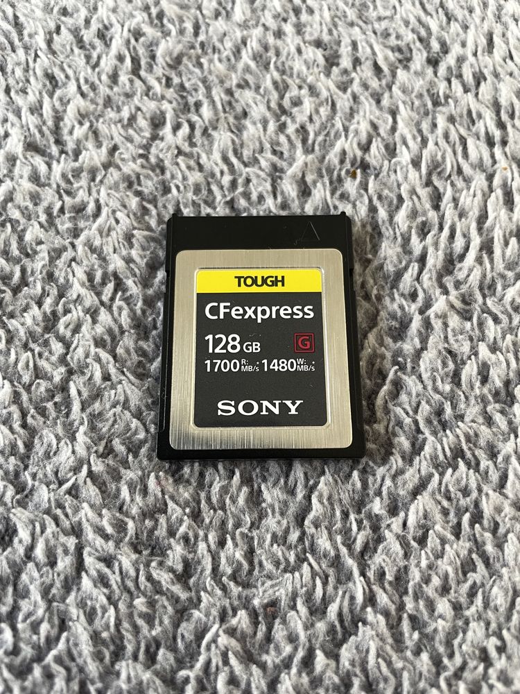 Cfexpress type-B Sony 128gb jak nowa