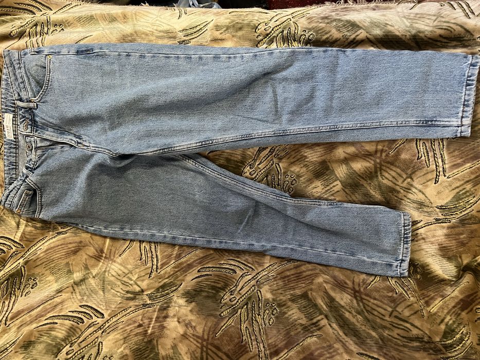 Джинси жіночі різні