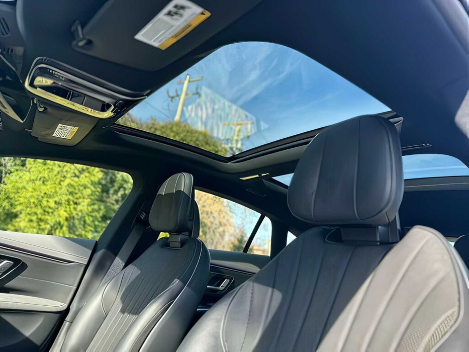 Mercedes-Benz EQS      2022