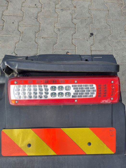 Błotnik Prawy Lampa Led tył Kompletny Volvo FH 4 FM 4 Fmx FH 5 FM 5