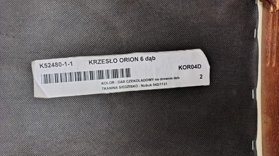 Stół Paged rozkładany, drewniany z fornirem.