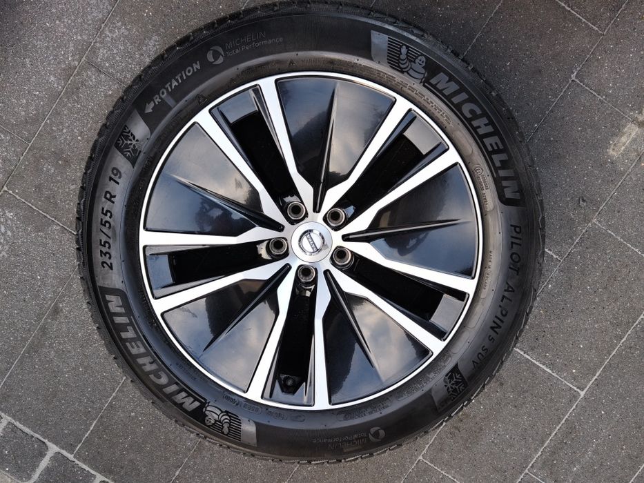 Felgi Volvo Xc90 19 cali z oponami zimowymi Michelin Alpin 5 SUV