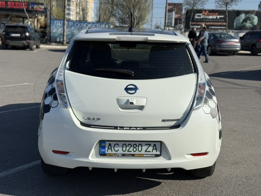 Продам Nissan Leaf 24 kWh