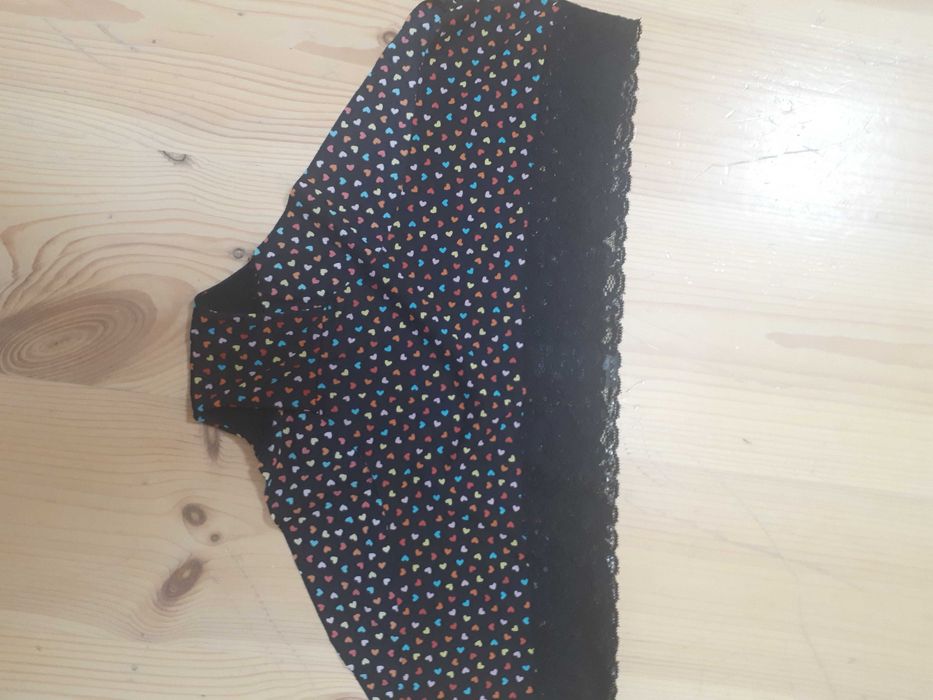 Majtki w serduszka 44-46