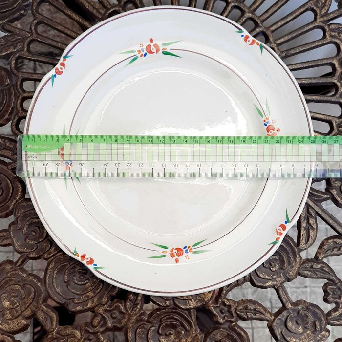 Prato de louça Sacavém muito antigo.