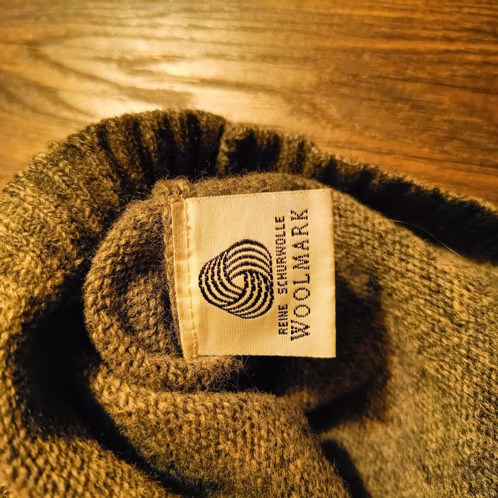 Sweterek 100% czysta wełna wool woolmark