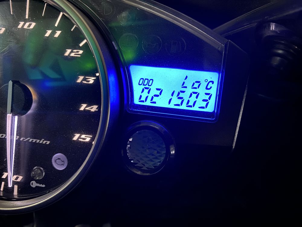 Yamaha R1 2006 - como nova
