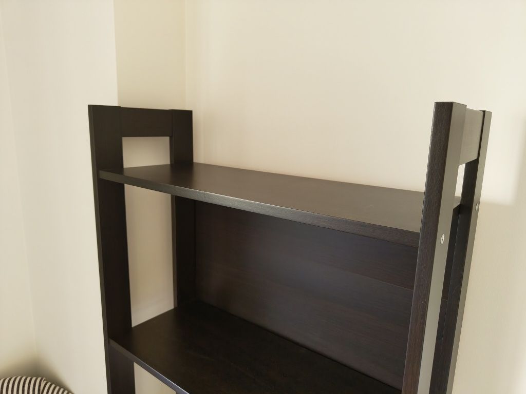 Estante preta IKEA