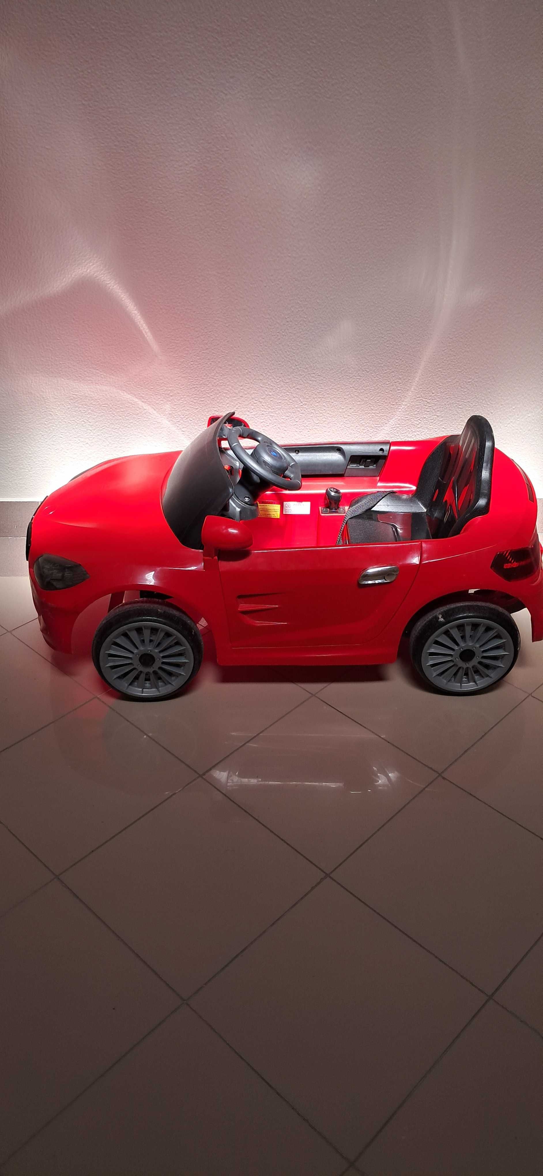 Carro elétrico para criança