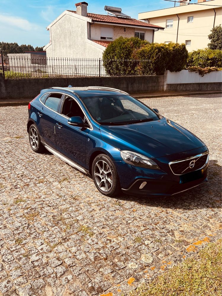 Volvo V40 D4 Cross Country (OCEAN RACE)