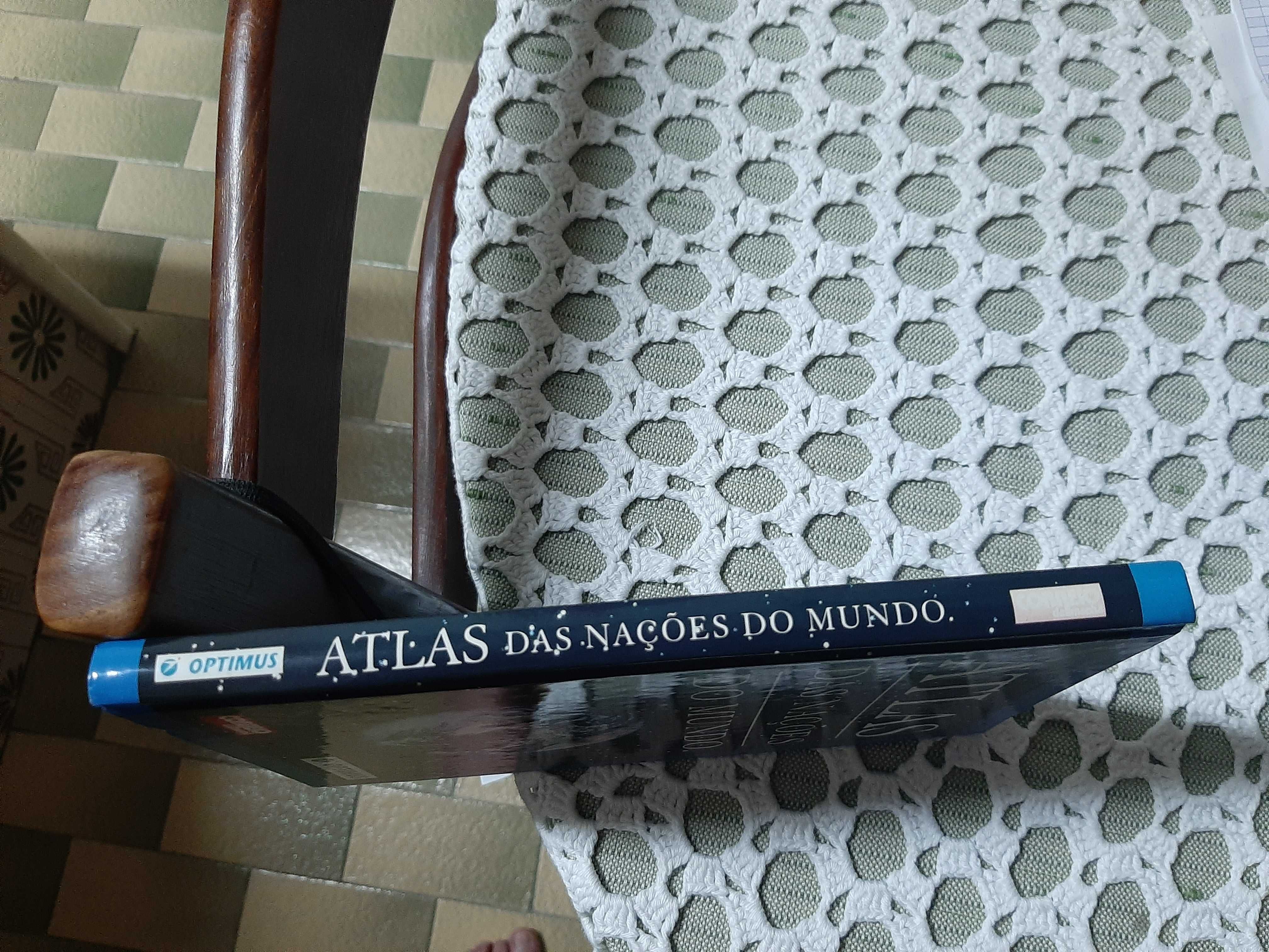 3 livros novos.1€ cada.