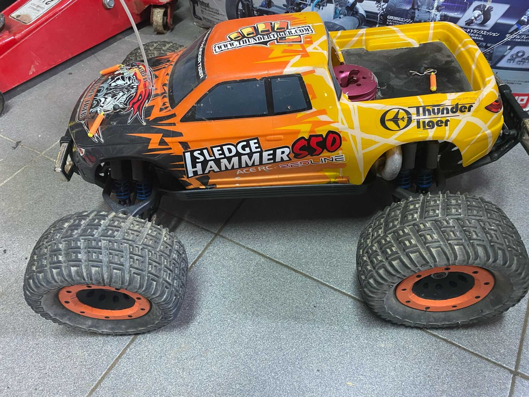 RC Thunder tiger s50