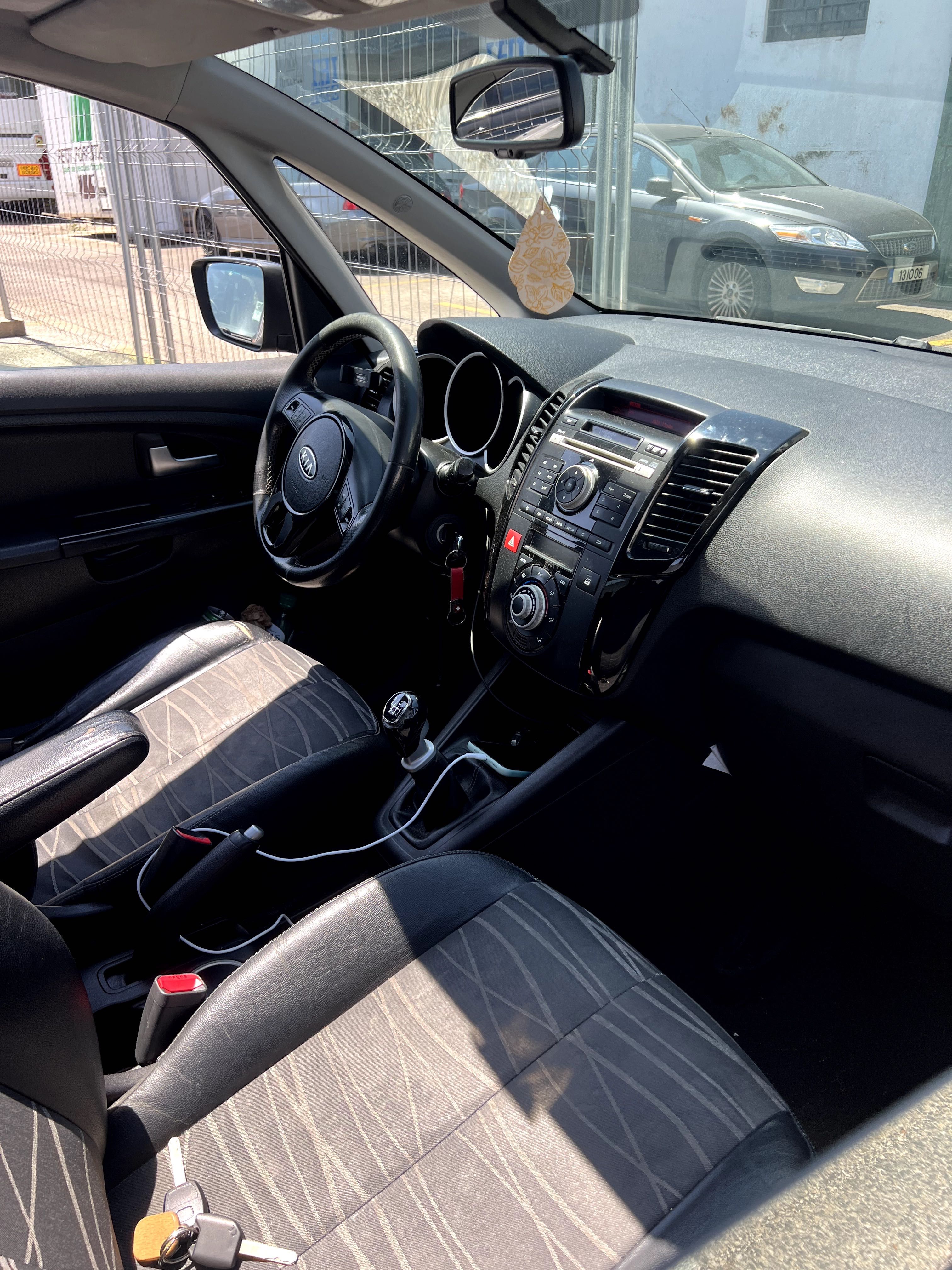 kia Venga 2010 ta muito bom