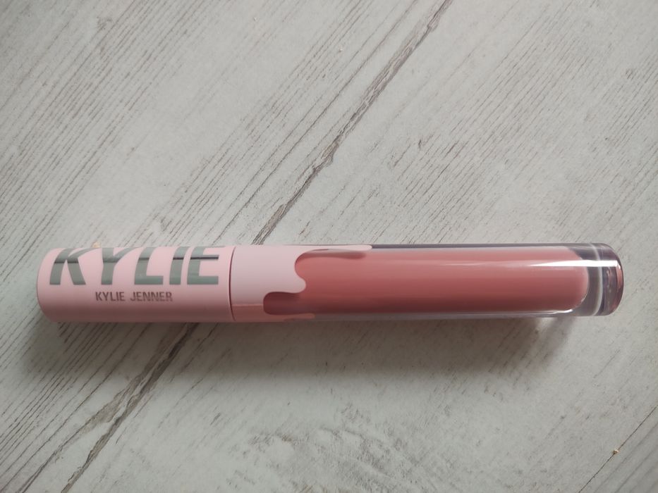 Pomadka Kylie cosmetics