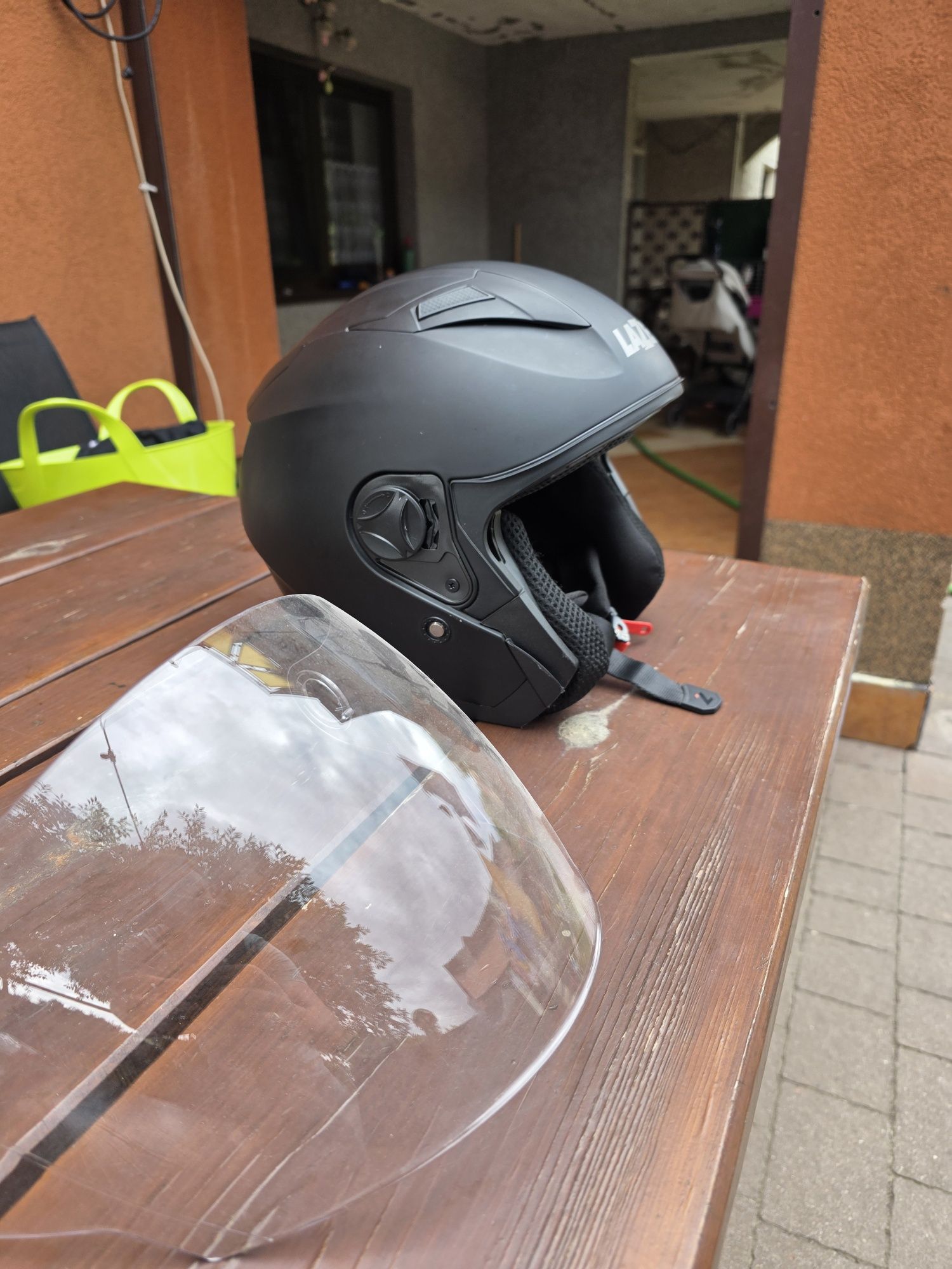 Kask Lazer XXL 1350g