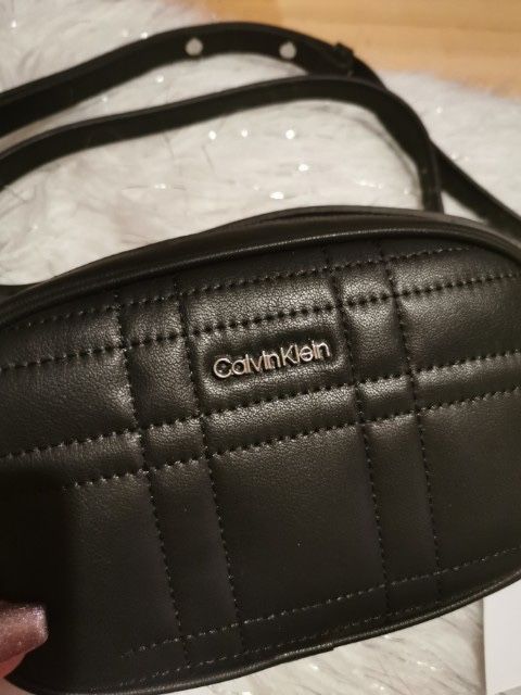 Calvin Klein torebka na ramię czarna