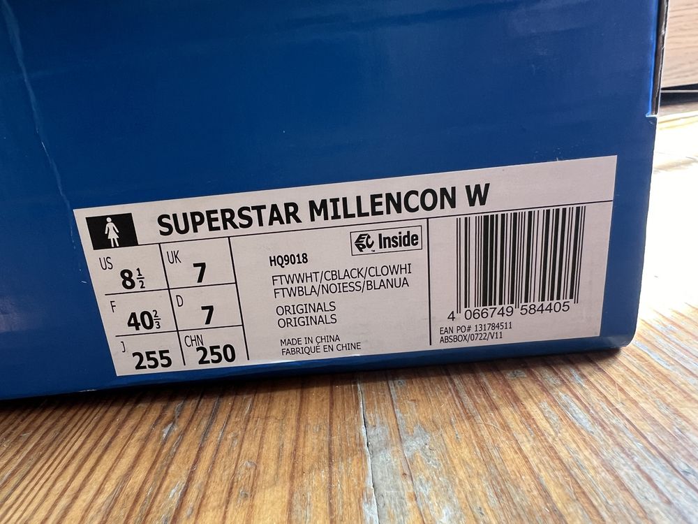 Buty Adidas Superstar Millencon W 40 2/3 biało-czarne