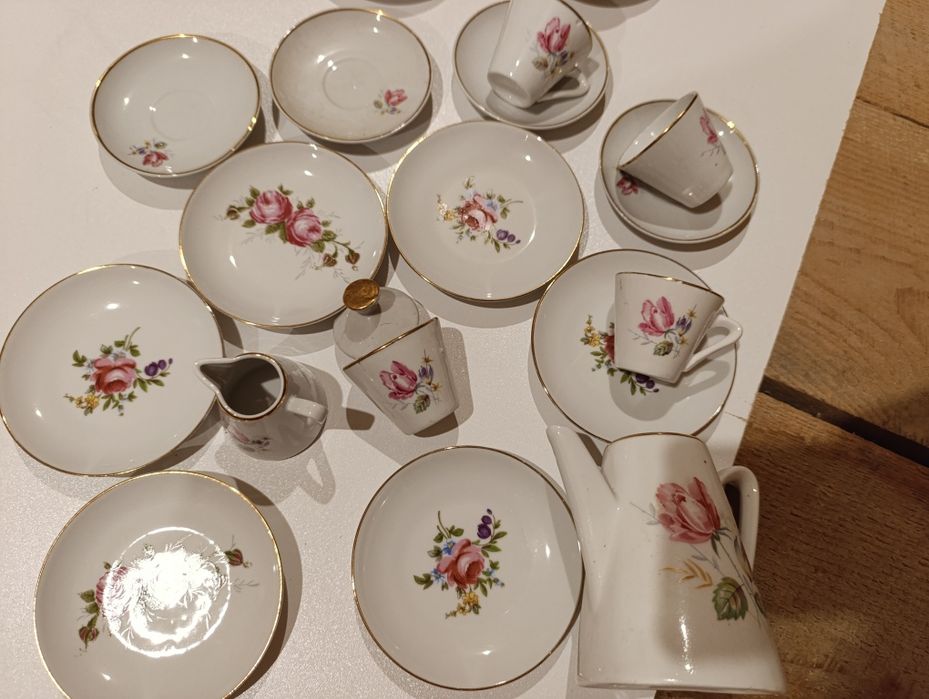 Тарілки, супниці,сервіз