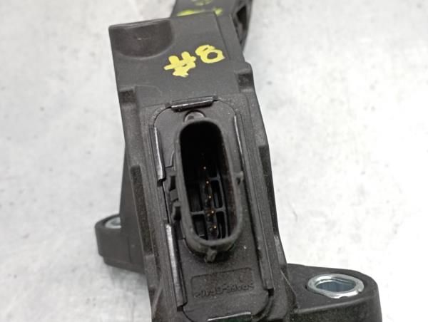 Pedal do acelerador TOYOTA Yaris (_P13_)