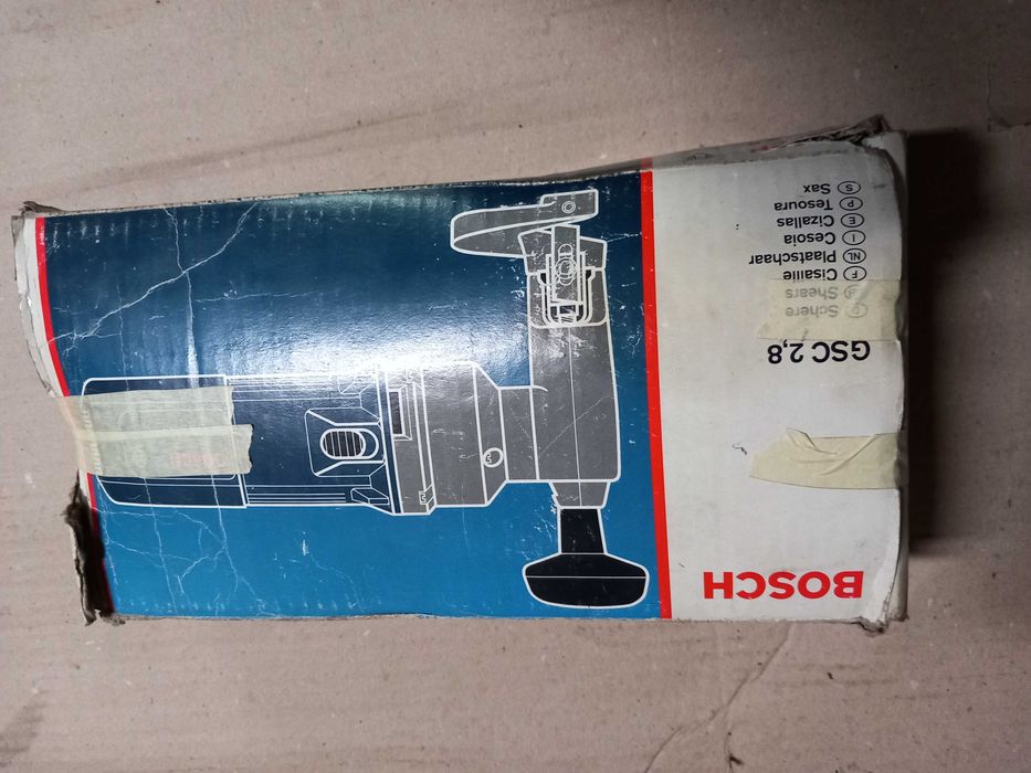 Tesoura cortar chapa marca Bosch