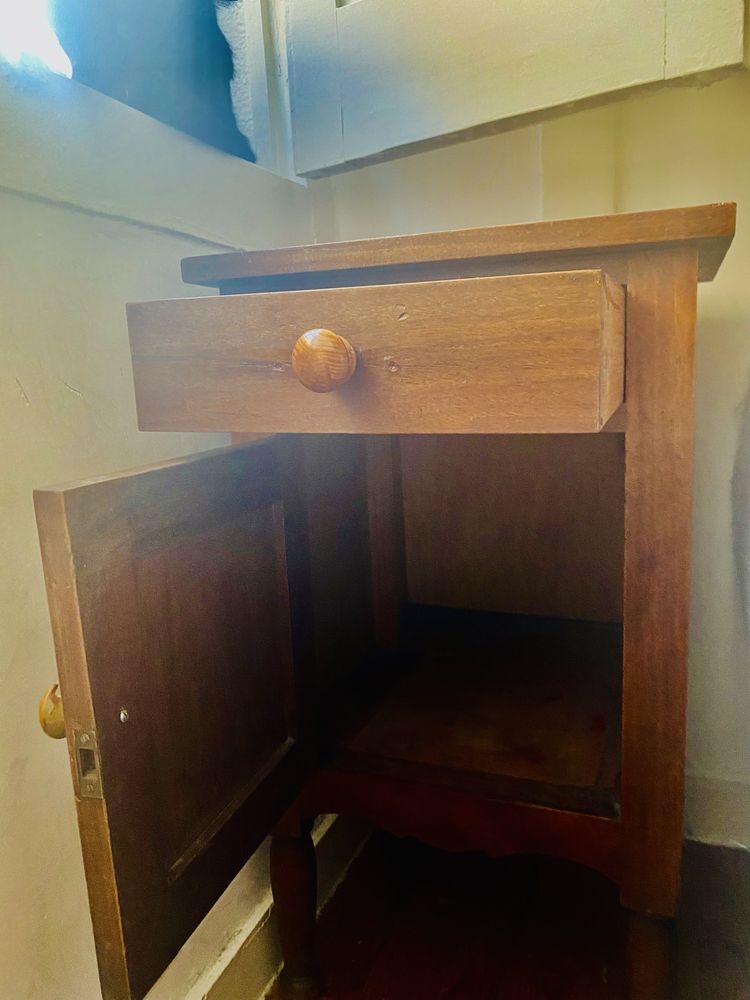 Mesa de cabeceira