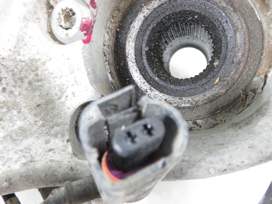 Zwrotnica Piasta Przednia Lewa Audi A4 B6 2.5 Tdi