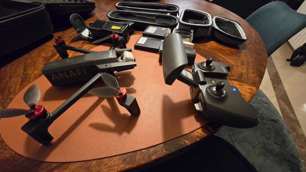 drone parrot anafi com goggles para voo imersivo e carregador triplo