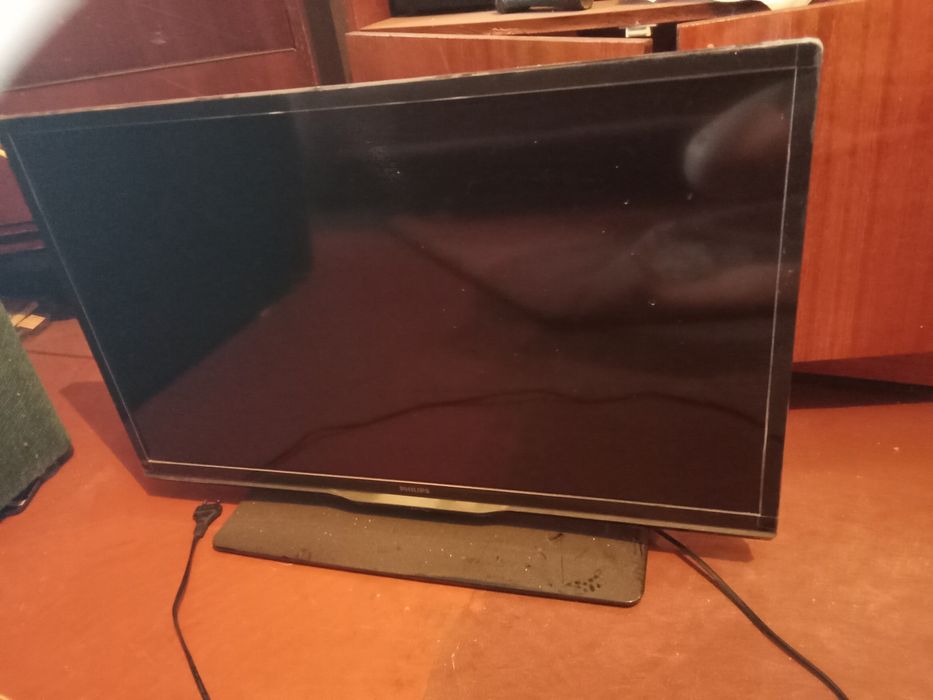 Телевізор Philips 32PFL3208H/12