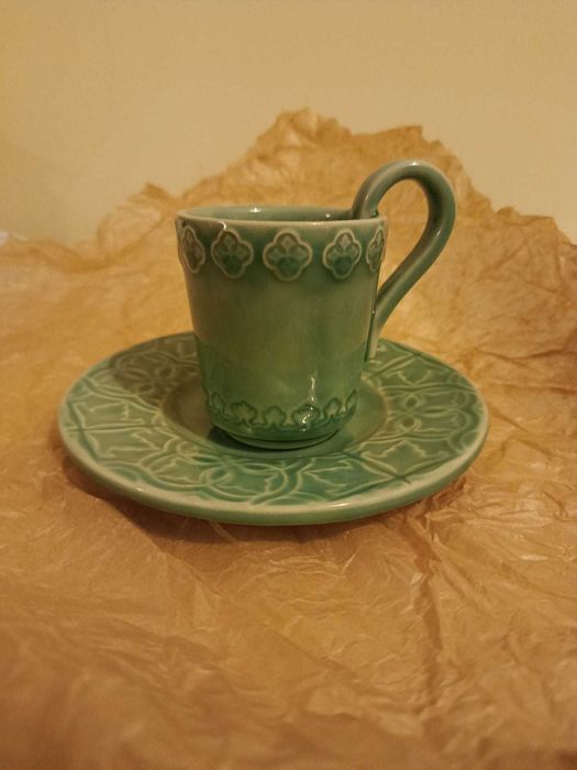 12 Chávenas Café Bordallo Pinheiro/Metade do Preço