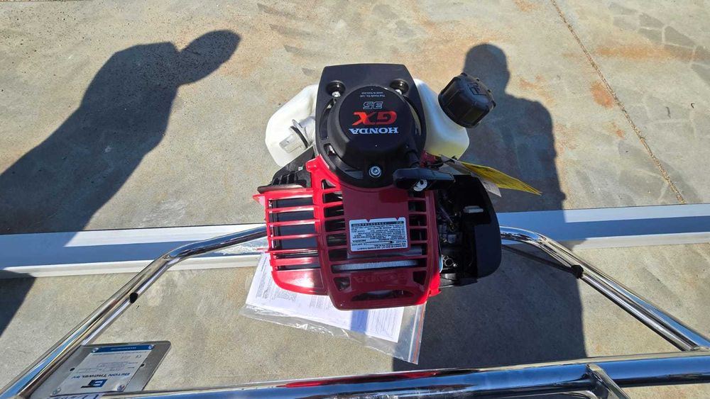 Listwa łata wibracyjna  spalinowa  BETON TROWEL BTS35H.1 NOWA Honda