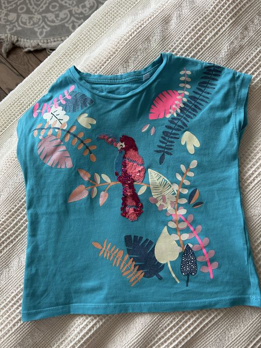 Turkusowy t-shirt bluzka z papugą bluzka z cekinami