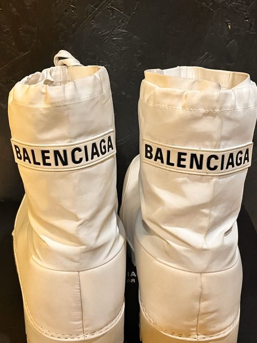 Balenciaga alaska