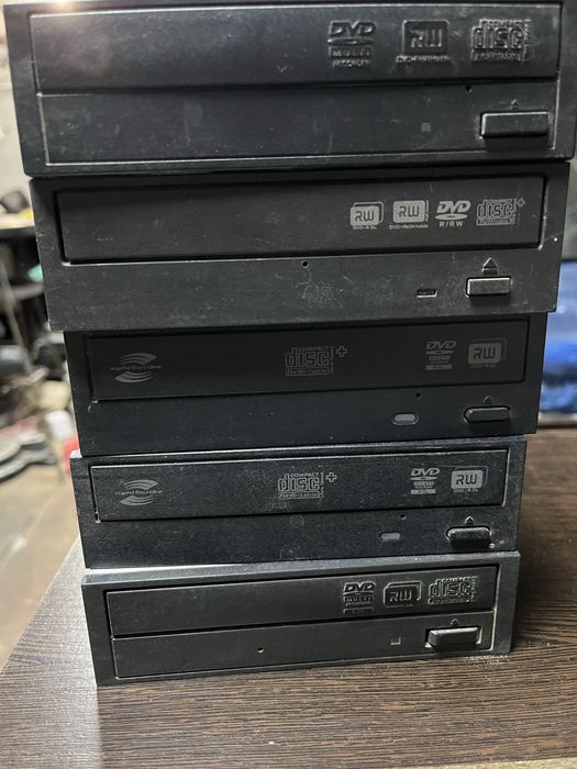 Комьютерний CD/DVD-RW-ROM