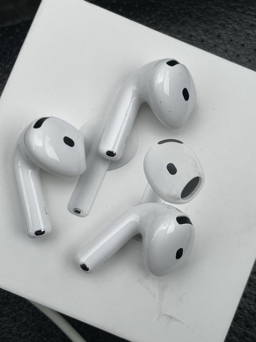 AirPods 4, AirPods, левый AirPods 4