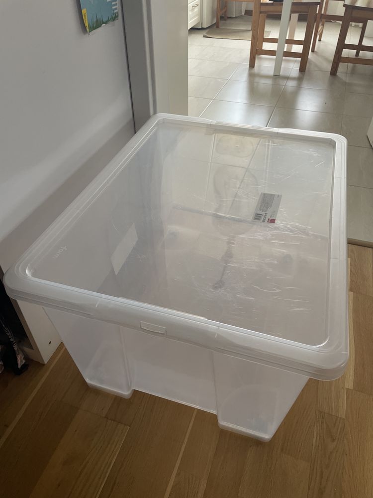 Pojemnik plastikowy z pokrywką 138L, 80x60x44